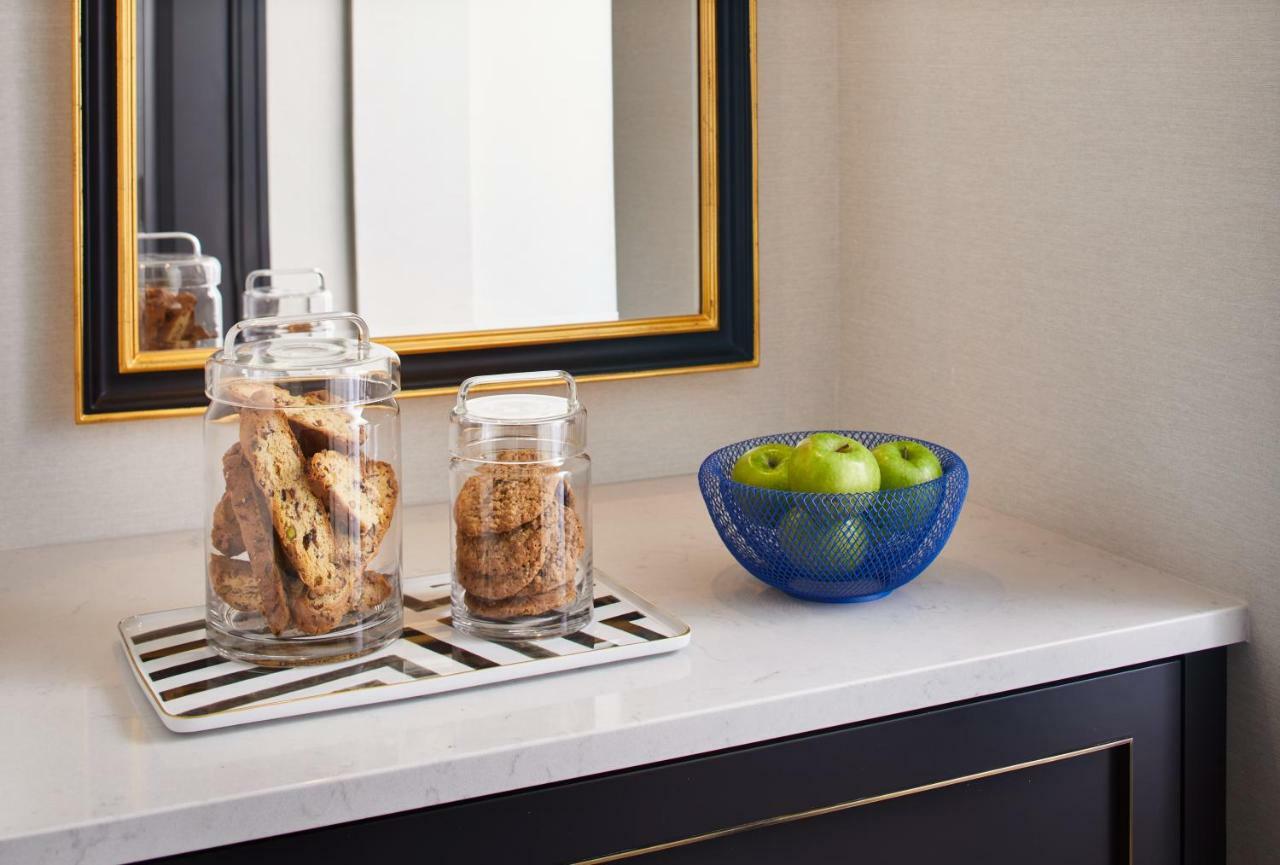 The Whitney Hotel Boston Exterior photo A marble countertop