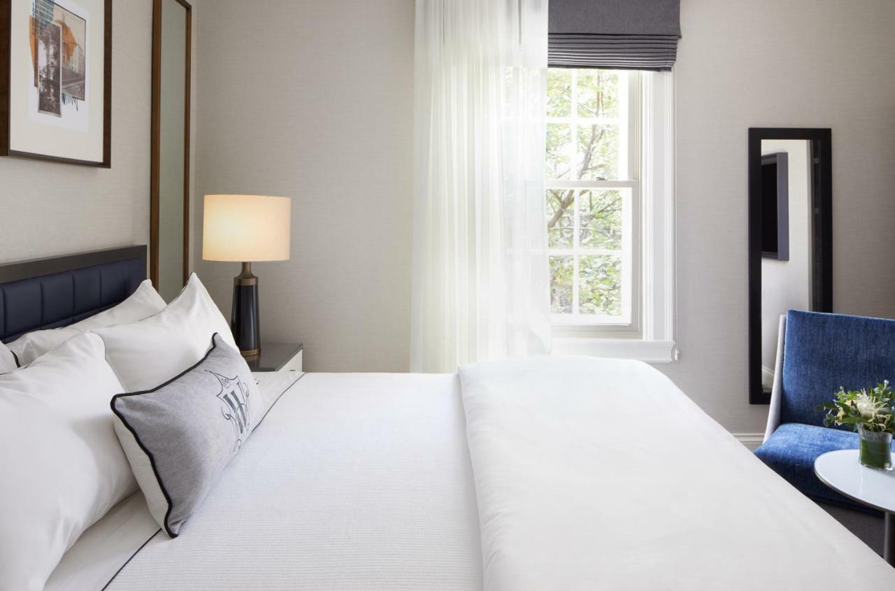 The Whitney Hotel Boston Exterior photo A bedroom at the hotel